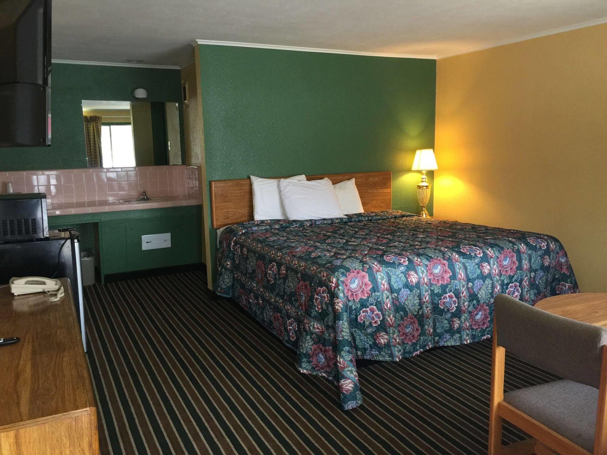 Family Budget Inn Harrison Exterior photo