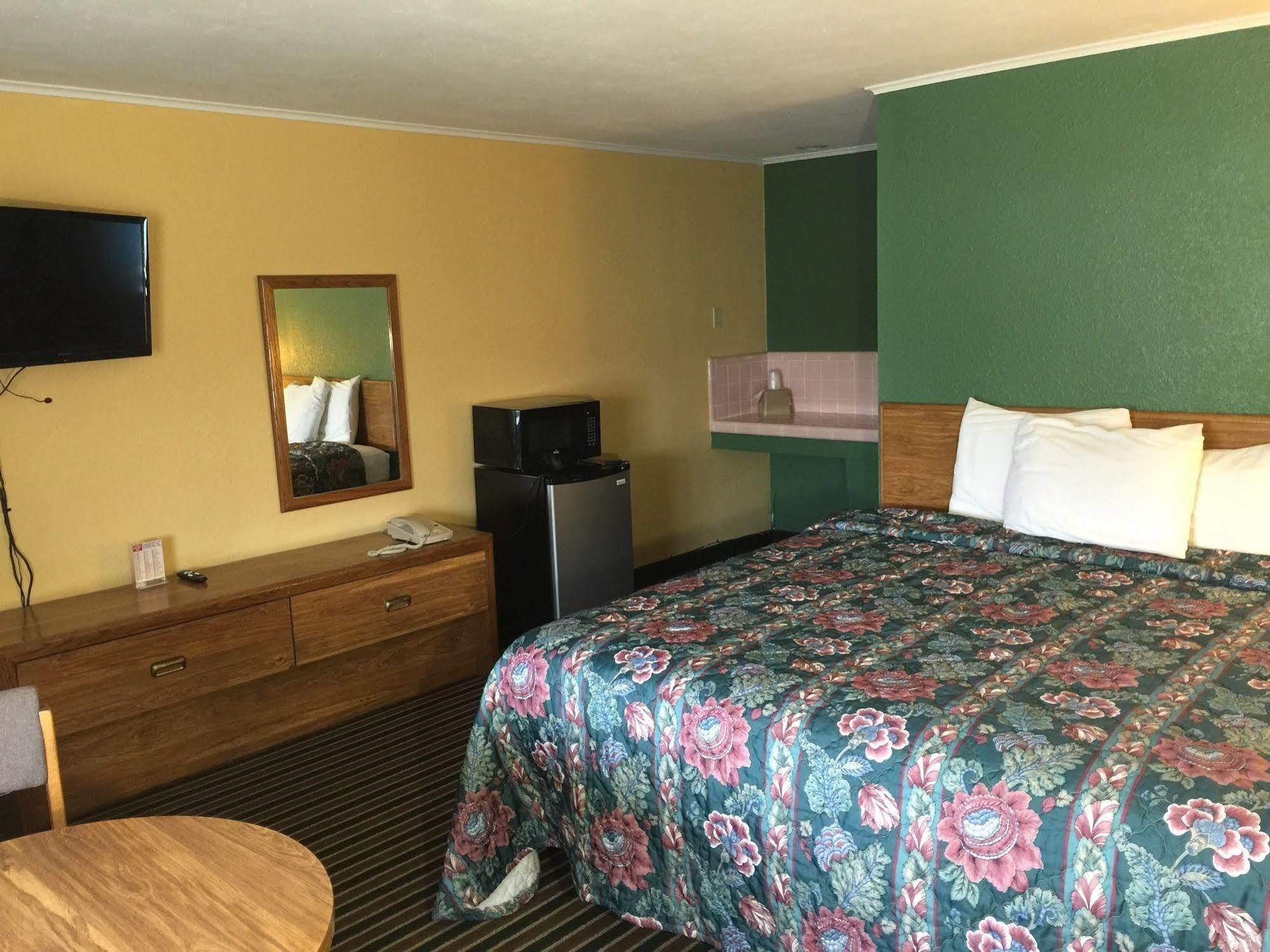 Family Budget Inn Harrison Exterior photo